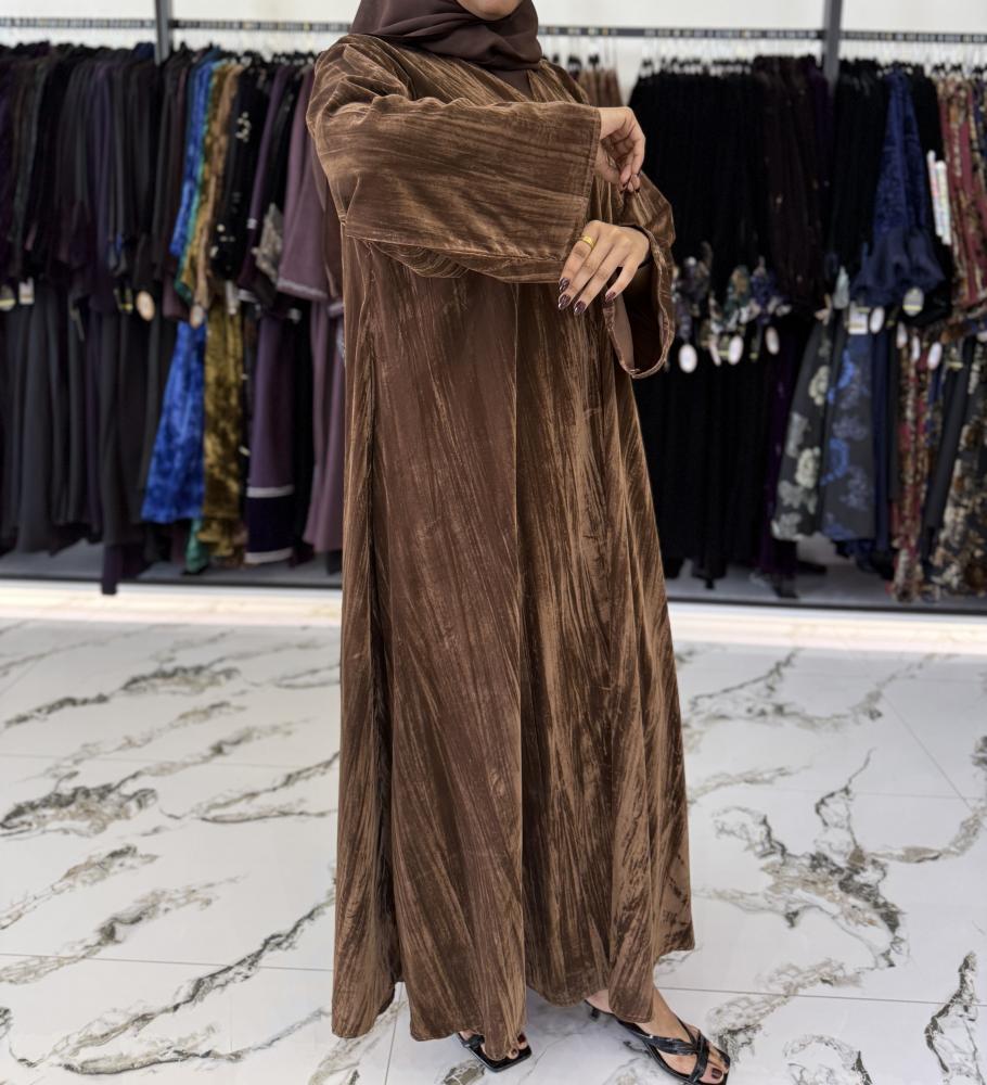 عبايه كلوش  مخمل مكسر كوري