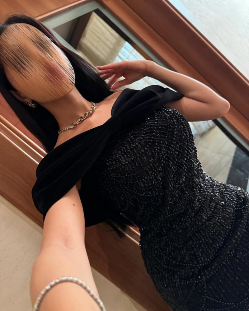 فستان سهره الحامهً جوخ معا تطريز راقي