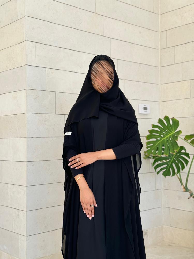 عباية C46 كريب ملكي مع تدخيل شيفون مع كم ستريتش نص كلوش