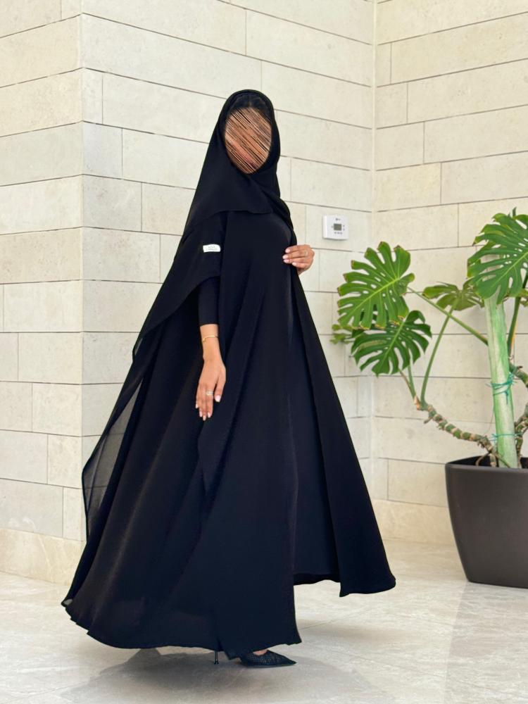 عباية C46 كريب ملكي مع تدخيل شيفون مع كم ستريتش نص كلوش