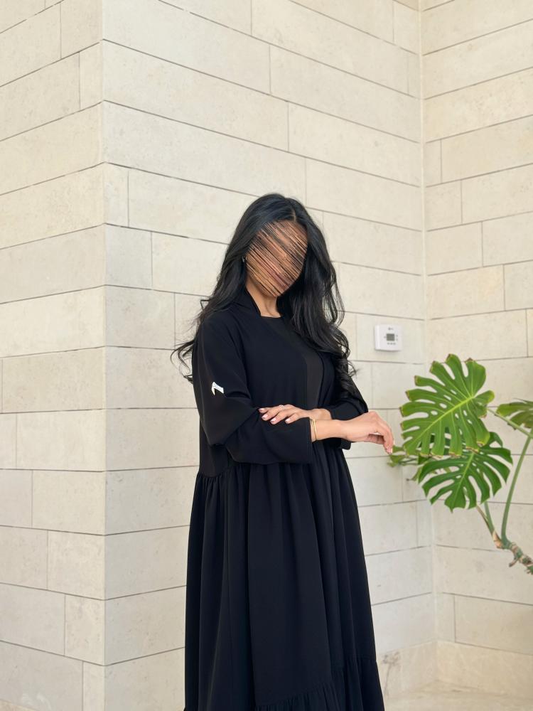 عباية C47 كريب ملكي مع كسرات كلوش كامل