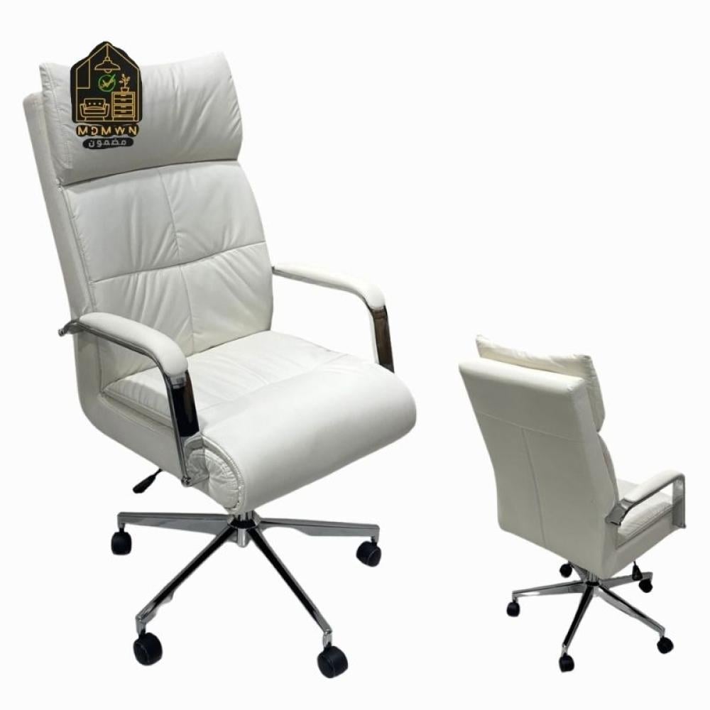 Swivel leather chair that combines elegance and comfort