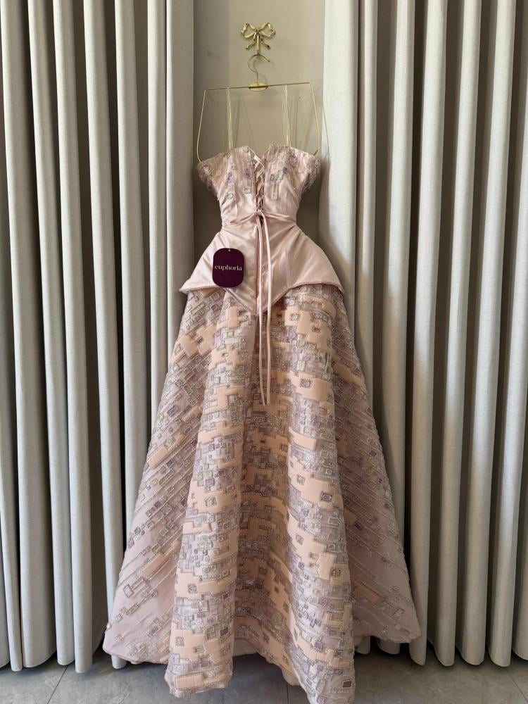 فستان منيره