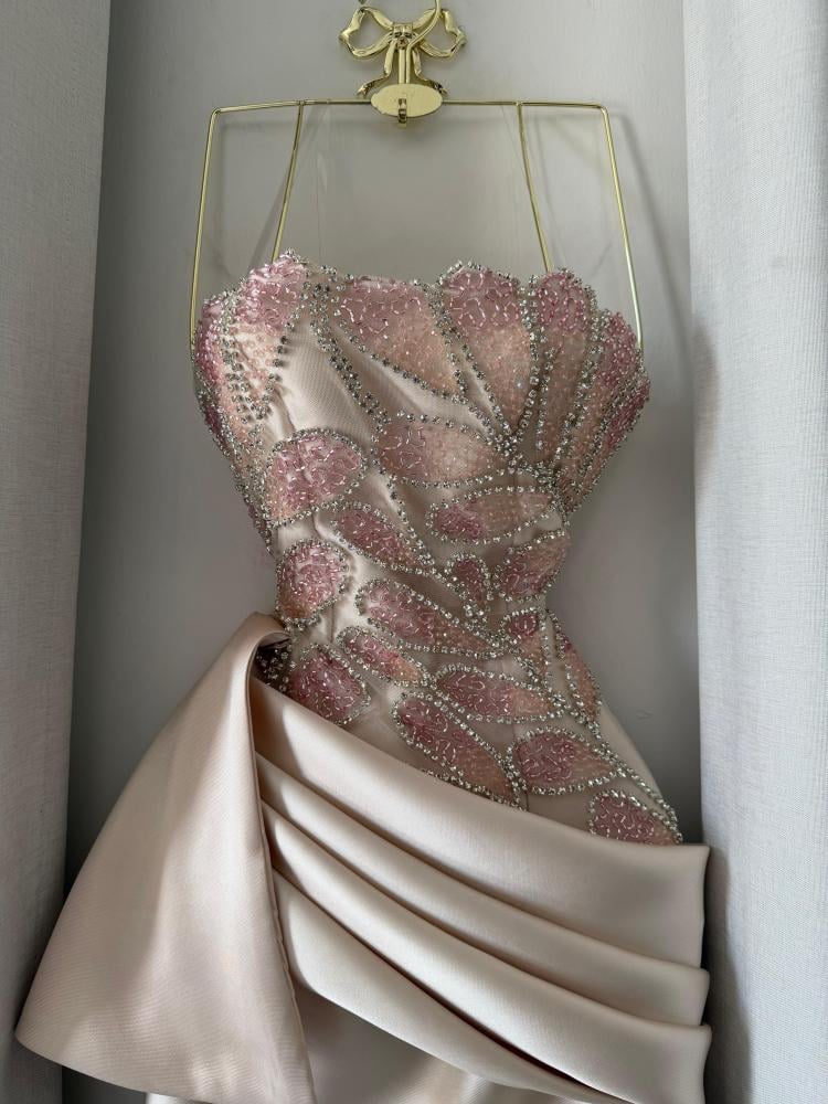 فستان منيره