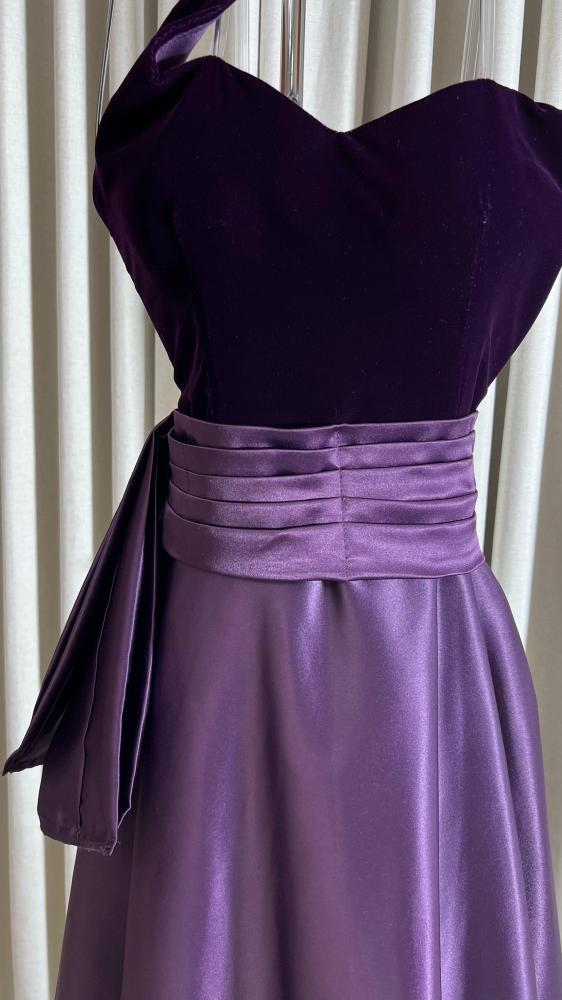 فستان أوبرا البنفسجي