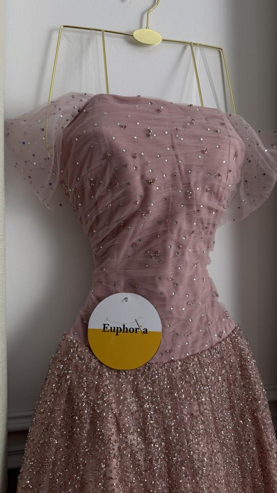 فستان شك لحمي