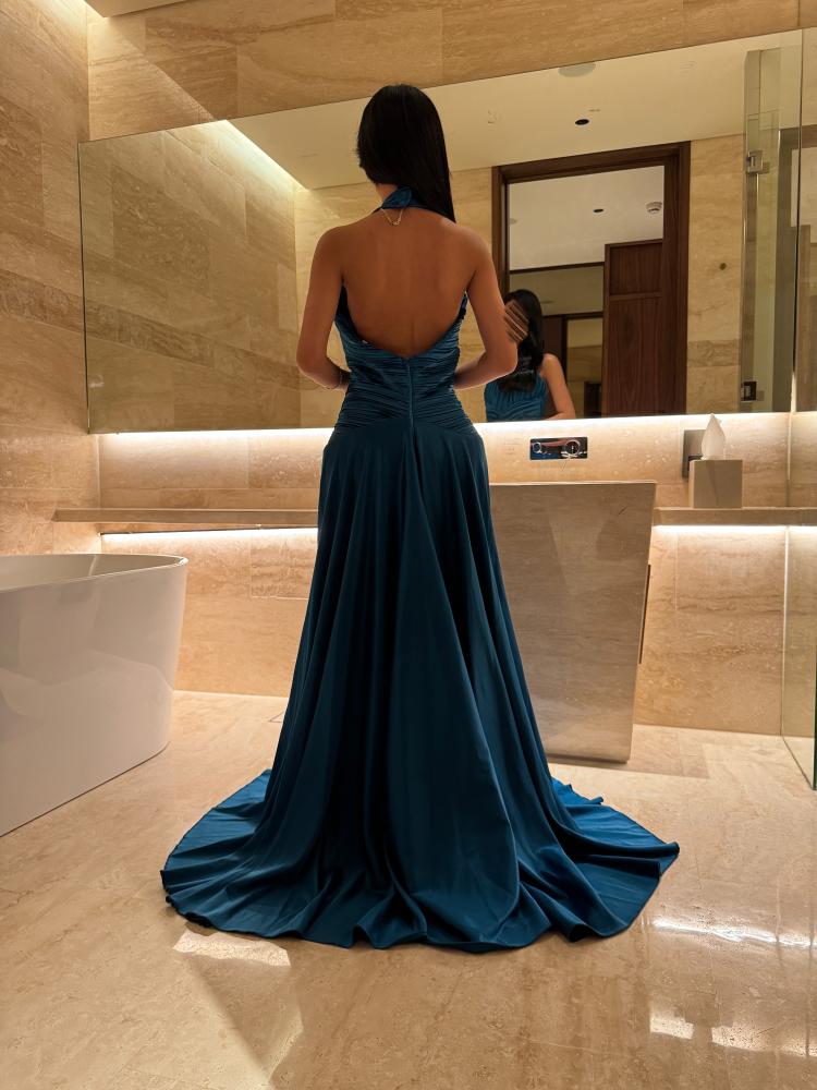 فستان سحر العيون بترولي