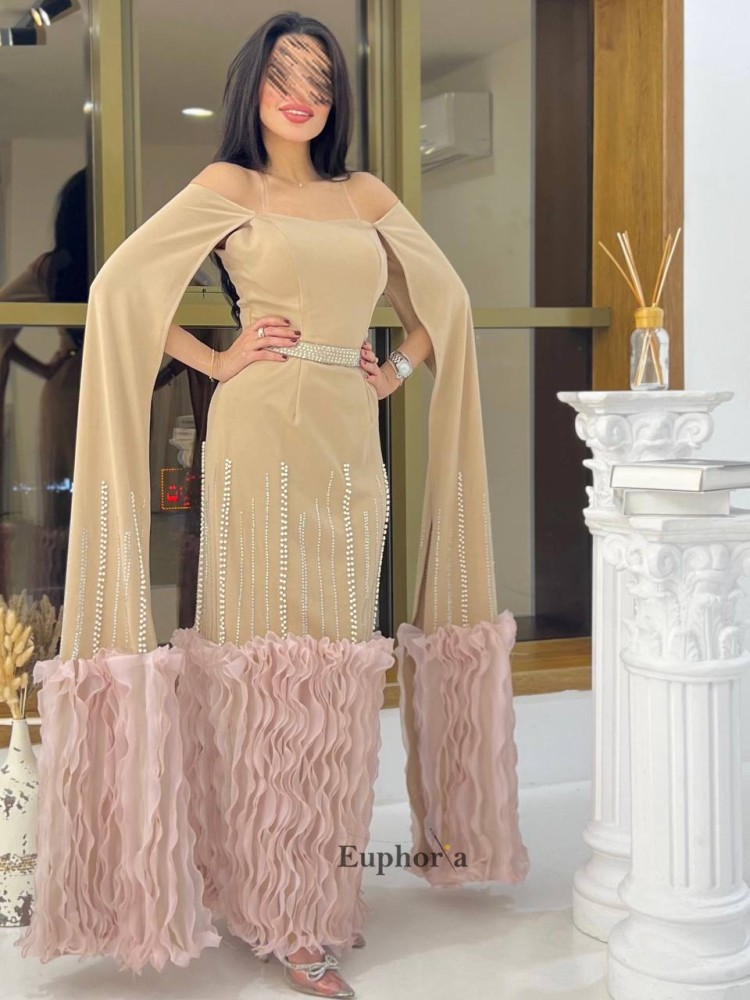 فستان ذو أكمام منسدلة معجن من الاسفل