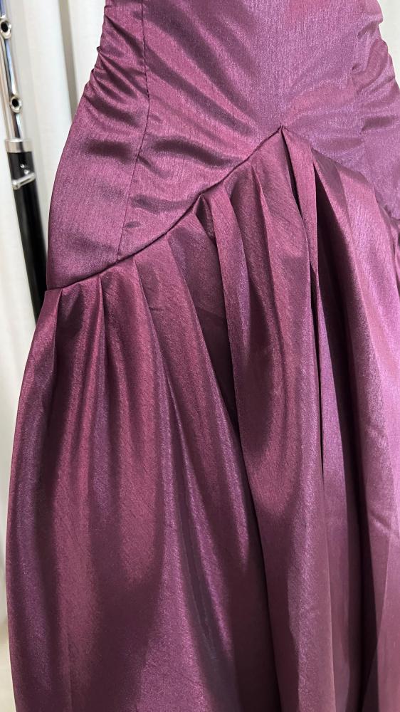 فستان سحر التوت