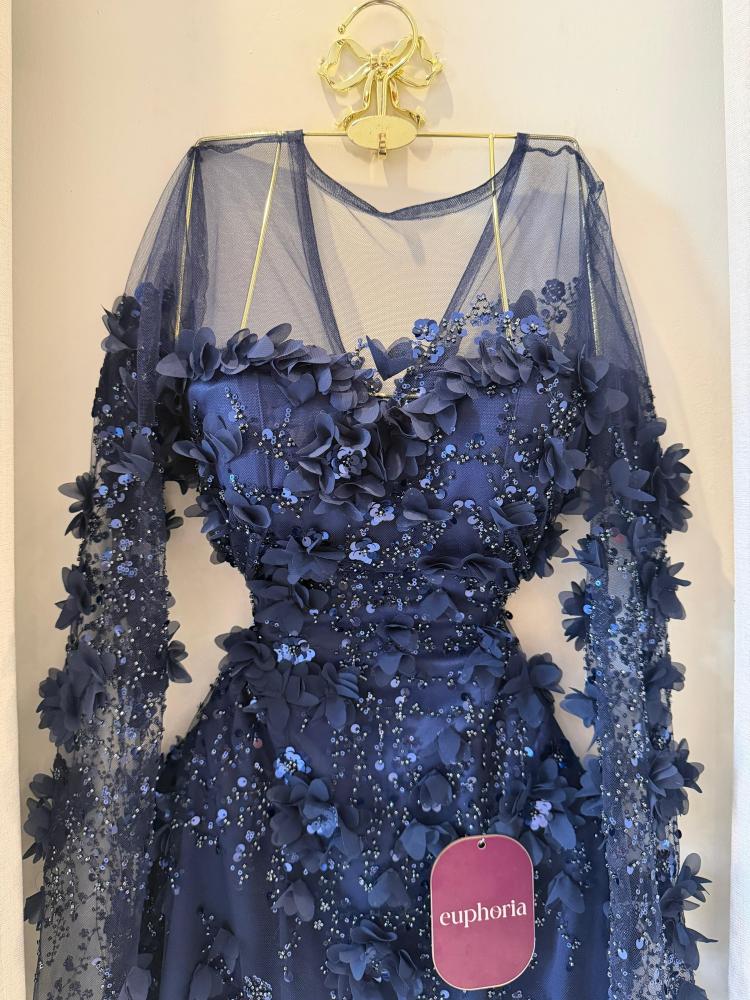 فستان ازرق شك