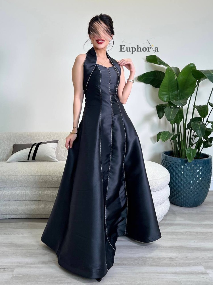 فستان اسود ساده ملكي