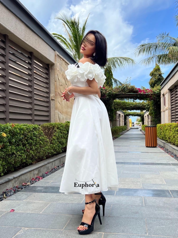 فستان عرايسي مطرز ورود