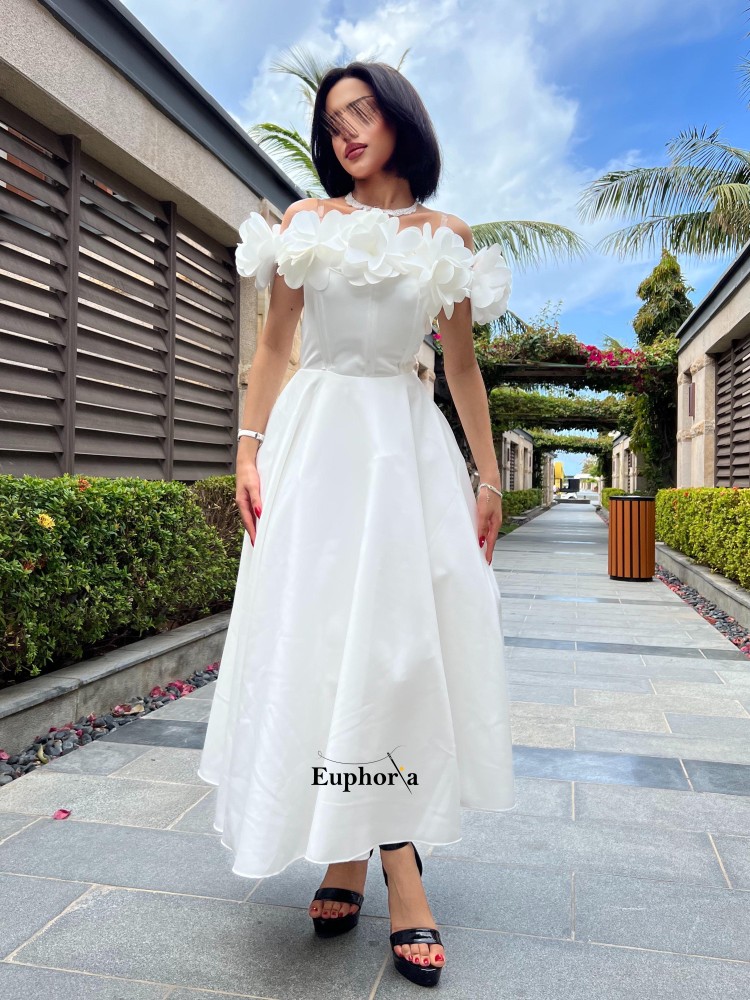 فستان عرايسي مطرز ورود