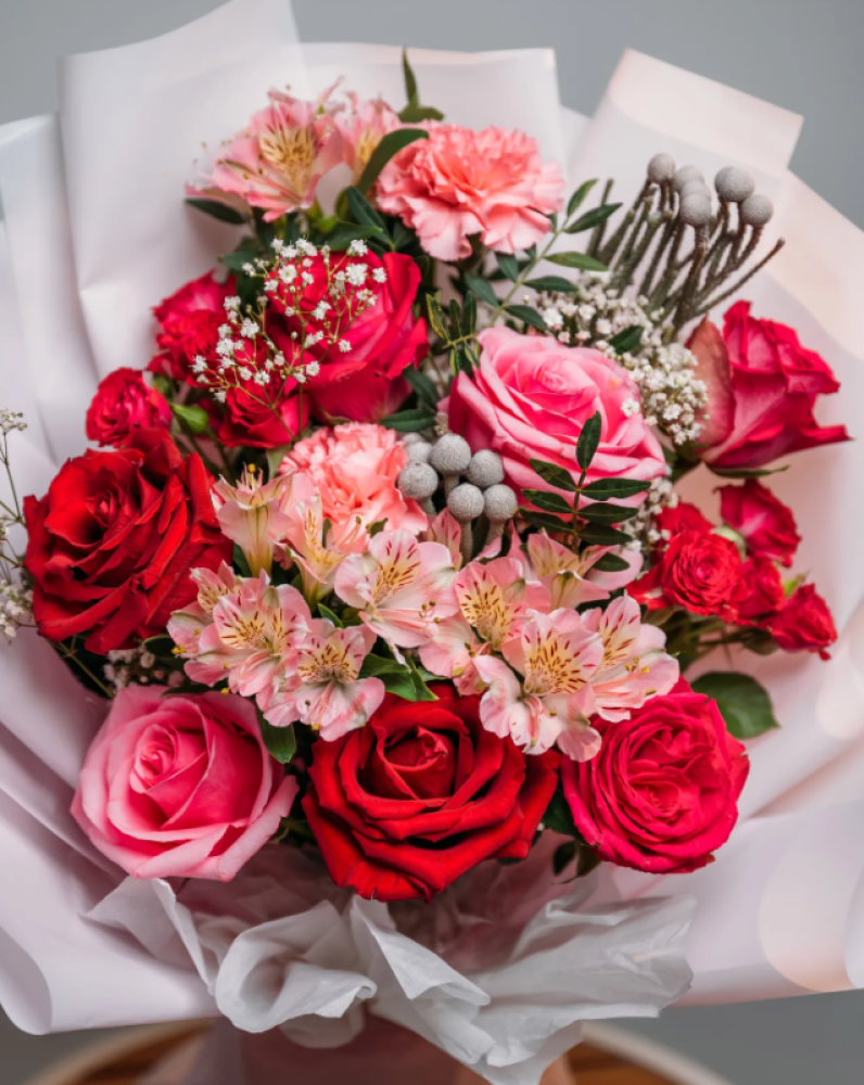باقة وبالون | Bouquet and balloons
