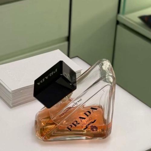 عطر برادا90مل انتنس