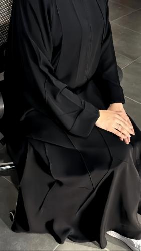 عباية كنى نارا واقف