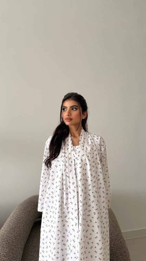 روب الأغصان الاحمر من ثلاث قطع