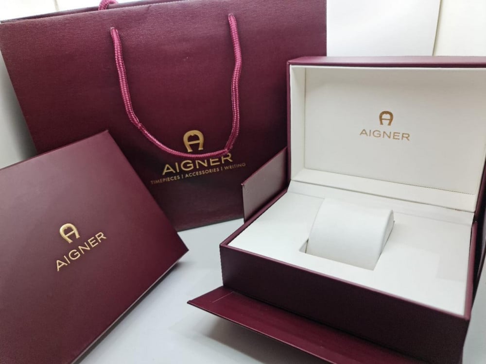 ساعة اقنر AIGNER