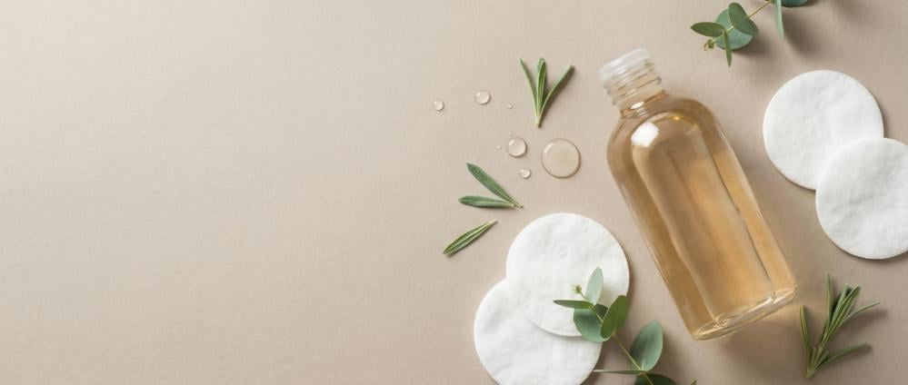 تونر الوجه: لماذا يُعد خطوة أساسية في روتين العناية بالبشرة؟