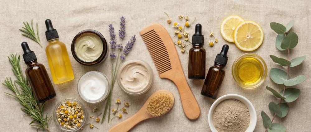 العناية بالشعر الطبيعي: خطوات بسيطة لشعر صحي وقوي