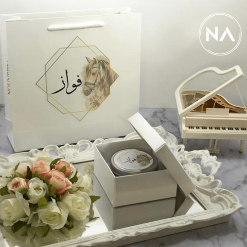 بوكس شمع معطر + كيس بثيم حصان