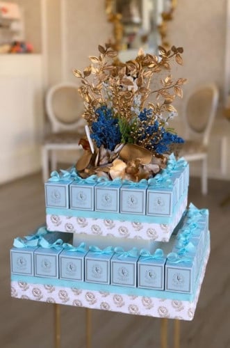 توزيعات بوكسات شوكولاته بلجيكية مغلفه 40 حبه ( لون أزرق )